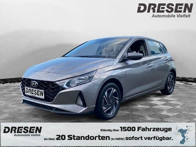 Gebraucht Hyundai i20 Trend 101 PS (74 kW) 2023 Beige Limousine