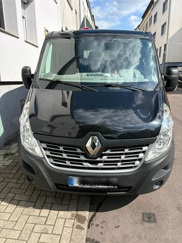 Schwarz Gebraucht 2016 Renault Master Van | 7.700 € - Bild 1/4