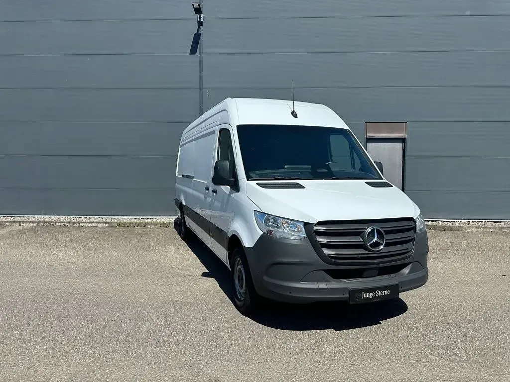 Gebraucht Mercedes Sprinter 170 PS (125 kW) 2025 Arktikweiß Van