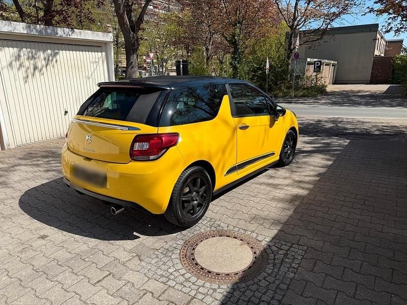 Gebraucht Citroën DS3 Cabriolet 120 PS (88 kW) 2013 Gelb Cabrio