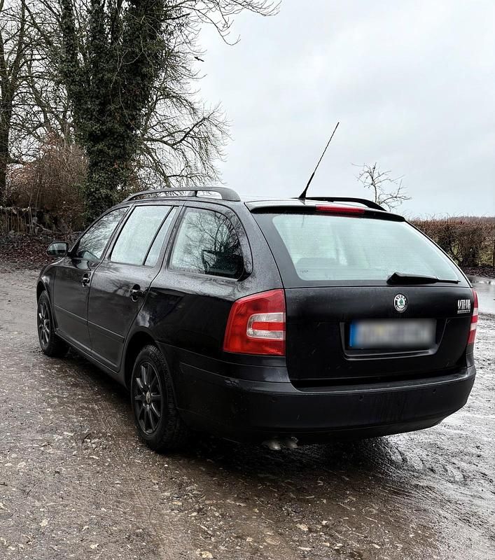 Gebraucht Skoda Octavia 105 PS (77 kW) 2008 Schwarz Kombi