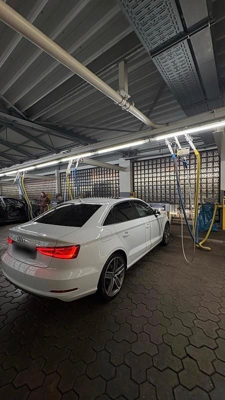 Gebraucht Audi A3 Comfort 150 PS (110 kW) 2016 Weiß Limousine