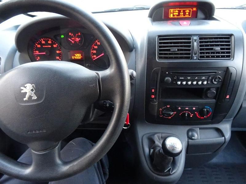 Gebraucht Peugeot Expert 128 PS (94 kW) 2014 Blanc banquise Van