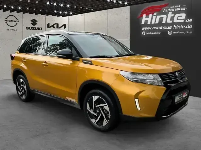 Neu Suzuki Vitara Comfort+ 110 PS (80 kW) 2025 Gelb SUV