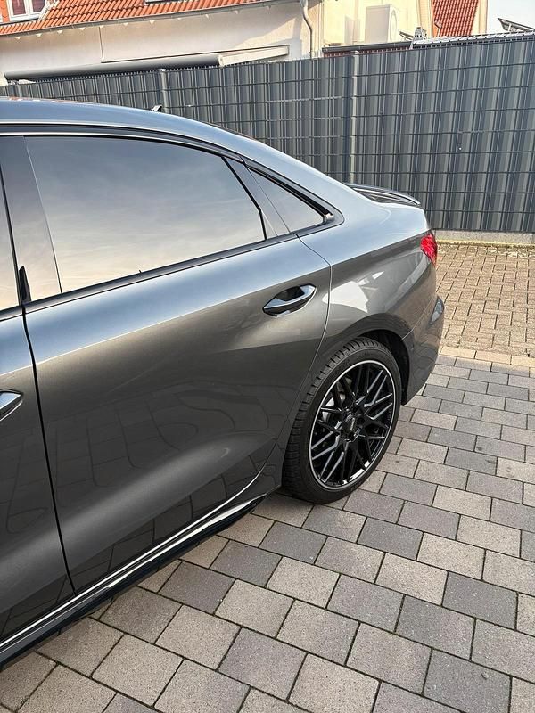 Gebraucht Audi S3 Ambiente 310 PS (228 kW) 2023 Grau Limousine