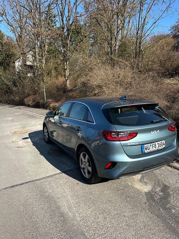 Gebraucht Kia Ceed Vision 120 PS (88 kW) 2022 Grau Kleinwagen