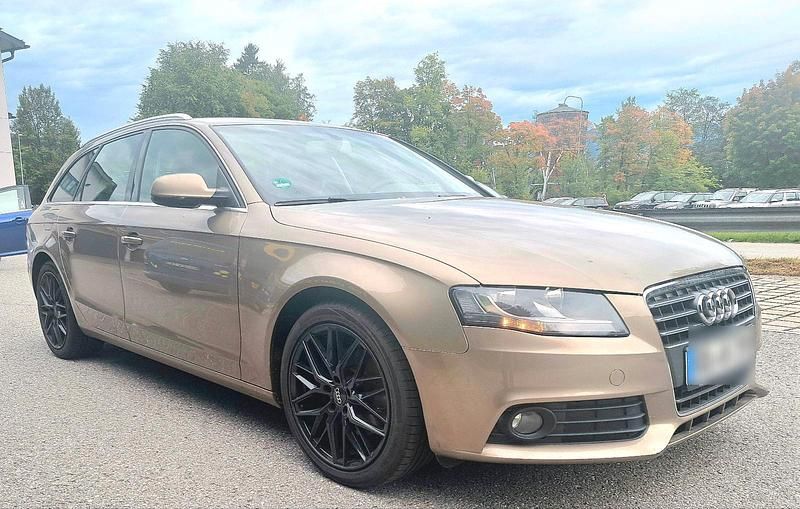 Beige Gebraucht 2009 Audi A4 Kombi | 3.550 € (Superpreis) - Bild 1/4