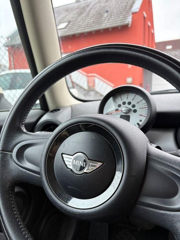 Gebraucht Mini Cooper 122 PS (89 kW) 2013 Weiß Kleinwagen