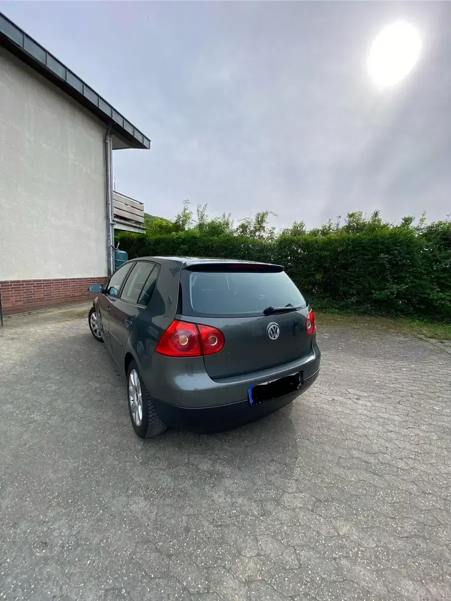 Gebraucht VW Golf V 75 PS (55 kW) 2004 Grau Kleinwagen