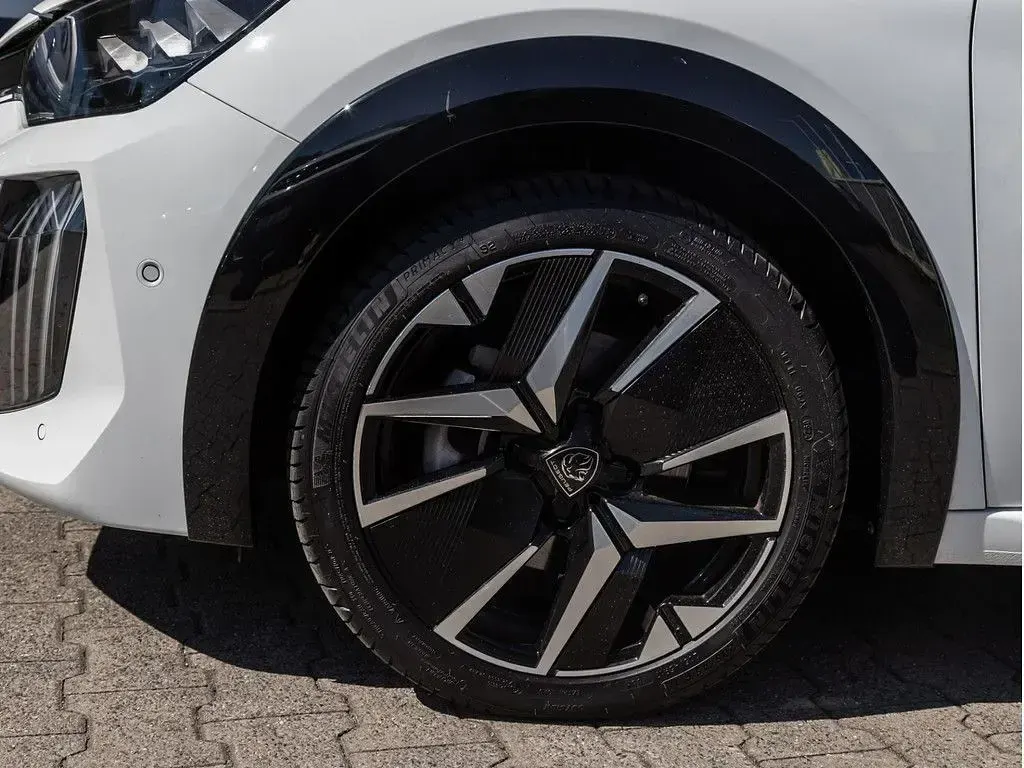 Gebraucht Peugeot 208 GT 101 PS (74 kW) 2024 Weiß Kleinwagen