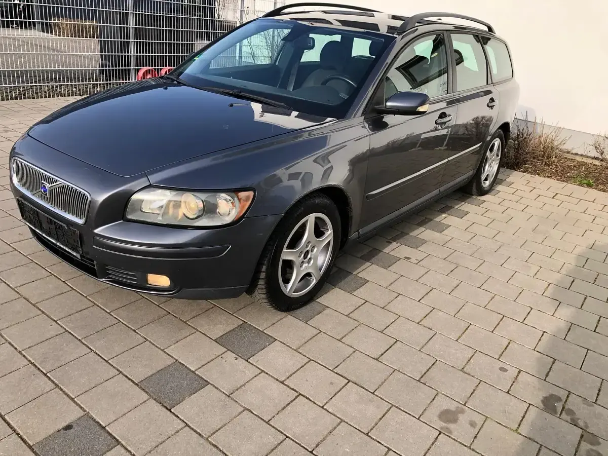 Gebraucht Volvo V50 140 PS (102 kW) 2007 Grau Kombi