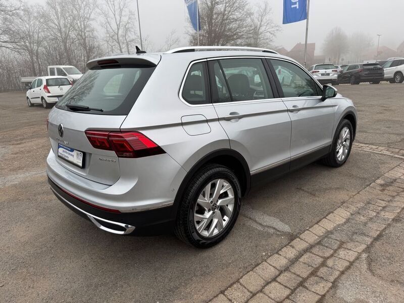 Gebraucht VW Tiguan Elegance 150 PS (110 kW) 2021 Silber SUV