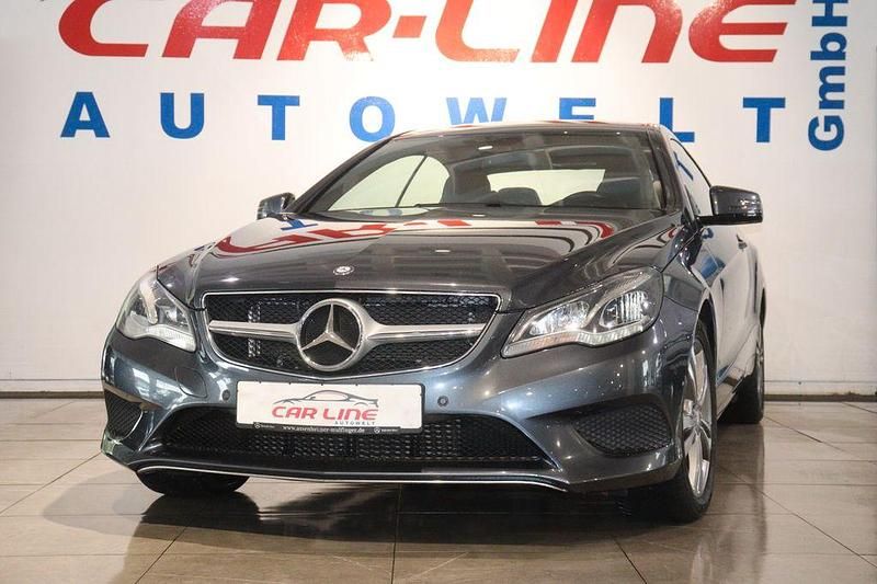 Grau Gebraucht 2014 Mercedes E200 Coupé | 15.999 € (Fairer Preis) - Bild 1/4