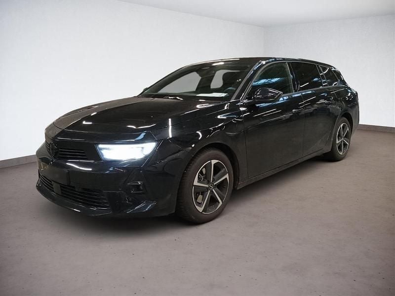 Gebraucht Opel Astra 131 PS (96 kW) 2024 Schwarz Kombi