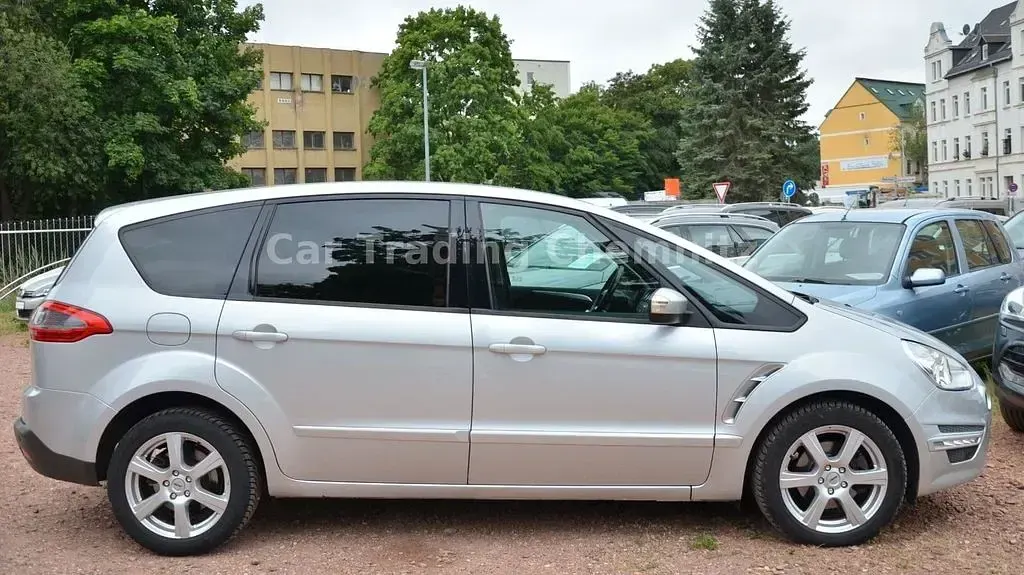 Gebraucht Ford S-MAX Trend 145 PS (106 kW) 2011 Silber Van / Kleinbus