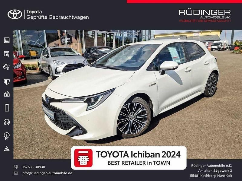 Weiß Gebraucht 2021 Toyota Corolla Hybrid Team Limousine | 18.900 € (Guter Preis) - Bild 1/3