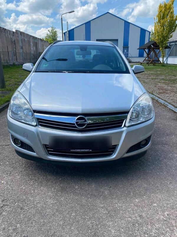 Silber Gebraucht 2009 Opel Astra Kombi | 1.800 € (Superpreis) - Bild 1/4