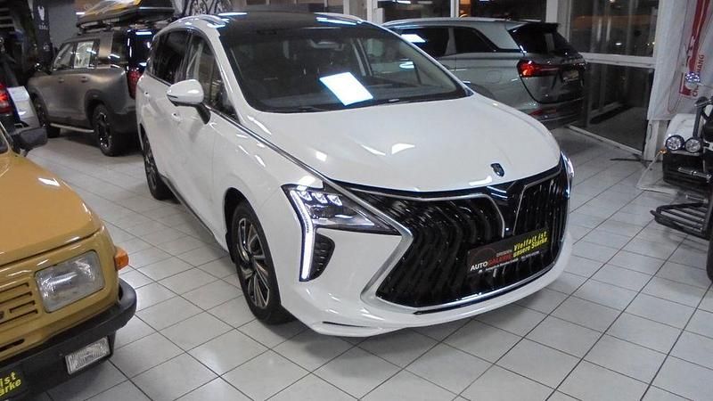 Neu DFSK Forthing 4 177 PS (130 kW) 2026 Weiß Van / Kleinbus