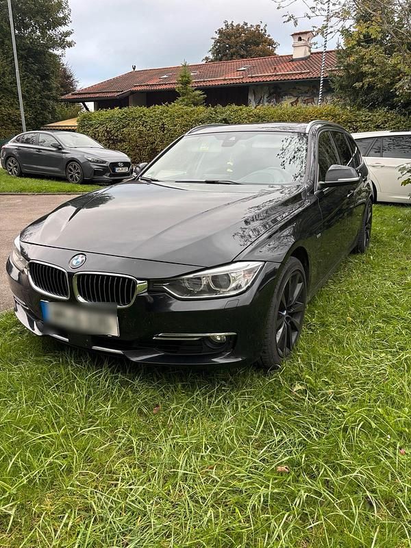 Schwarz Gebraucht 2014 BMW 335 Kombi | 10.999 € (Superpreis) - Bild 1/4