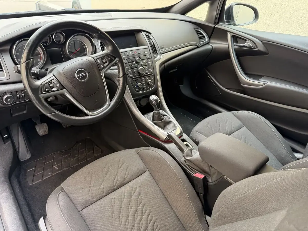 Gebraucht Opel Cascada 200 PS (147 kW) 2018 Schwarz Cabrio