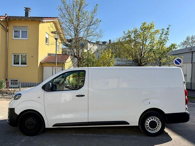 Gebraucht Toyota Proace 122 PS (89 kW) 2019 Weiß Van / Kleinbus