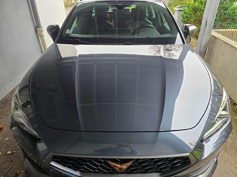 Grau Gebraucht 2023 Cupra Leon Kombi | 25.500 € (Superpreis) - Bild 1/4