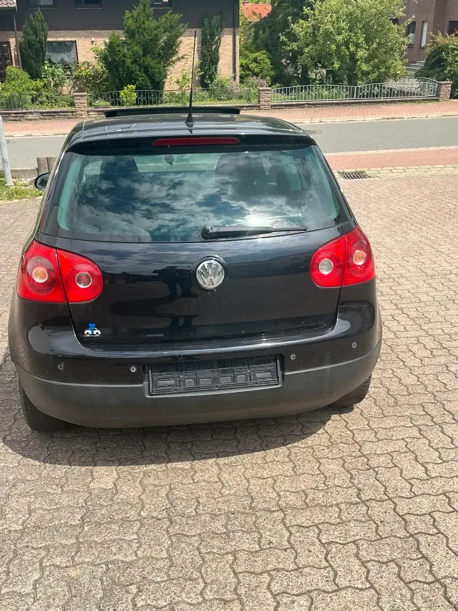 Gebraucht VW Golf VI 80 PS (58 kW) 2008 Schwarz Kleinwagen