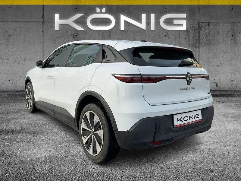 Gebraucht Renault Megane E-Tech Evolution 55 kW (75 PS) 2023 Weiß Limousine