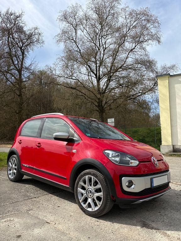 Gebraucht VW cross up! 75 PS (55 kW) 2013 Rot Kleinwagen