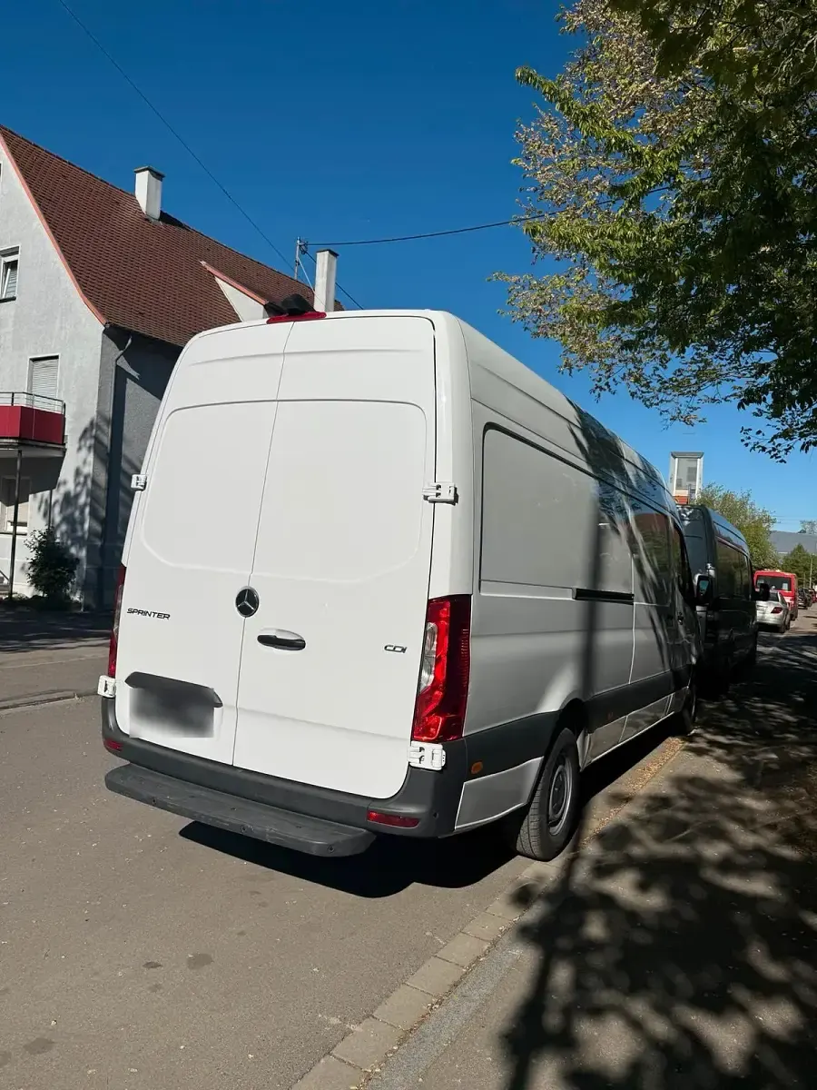 Gebraucht Mercedes Sprinter 170 PS (125 kW) 2023 Weiß Van