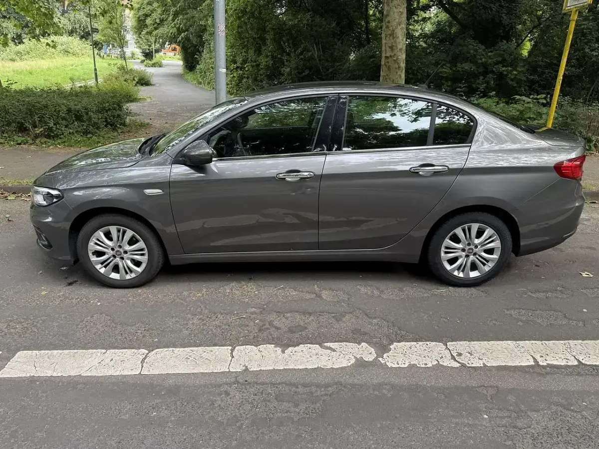 Gebraucht Fiat Tipo Easy 95 PS (69 kW) 2016 Limousine