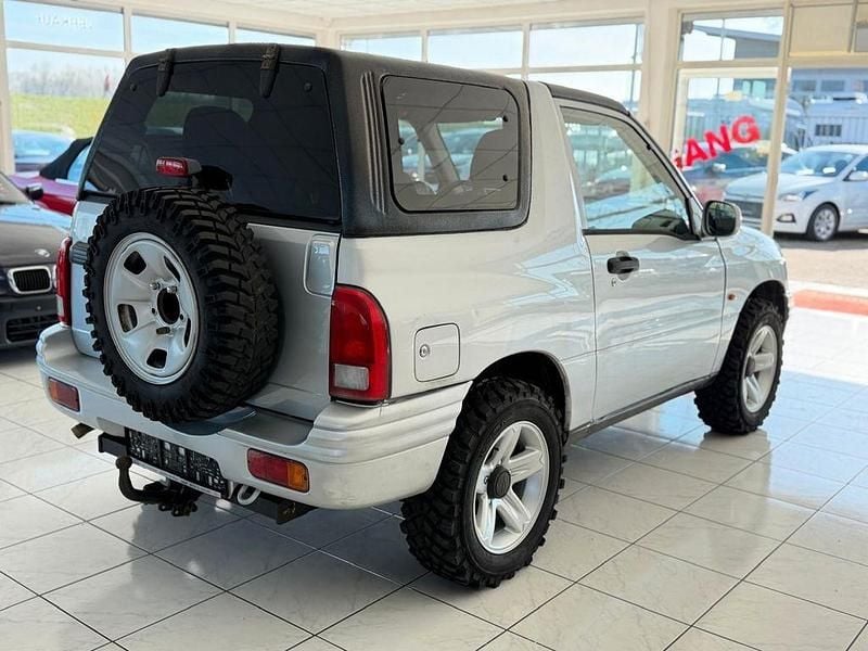 Gebraucht Suzuki Grand Vitara 128 PS (94 kW) 2000 Silber Cabrio