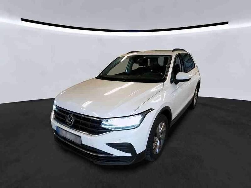 Pure white Gebraucht 2021 VW Tiguan Life SUV | 19.290 € (Guter Preis) - Bild 1/4