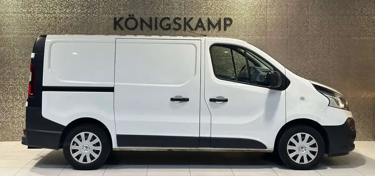 Second-hand Renault Trafic 125 CP (91 kW) 2017 Alb Monovolum