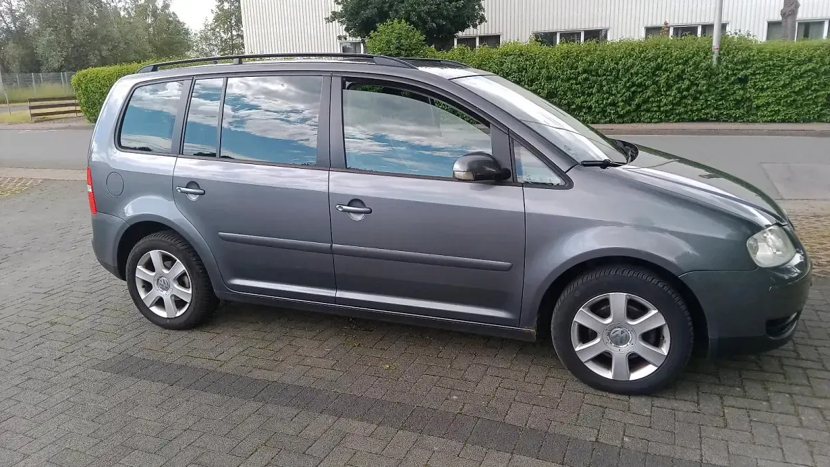 Gebraucht VW Touran 115 PS (84 kW) 2006 Van / Kleinbus