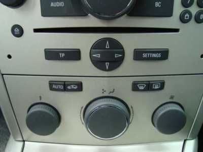 Gebraucht Opel Astra Edition 116 PS (85 kW) 2007 Andere farbe metallic Kombi