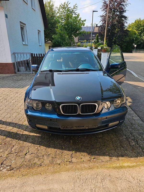 Blau Gebraucht 2001 BMW 316 Compact Sport Line Kleinwagen | 750 € (Superpreis) - Bild 1/4