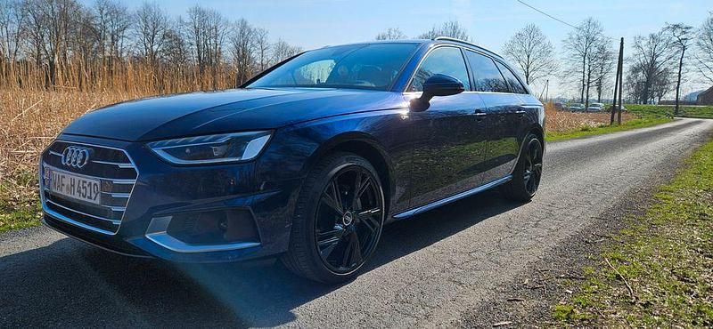 Gebraucht Audi A4 Advanced 190 PS (139 kW) 2020 Blau Limousine