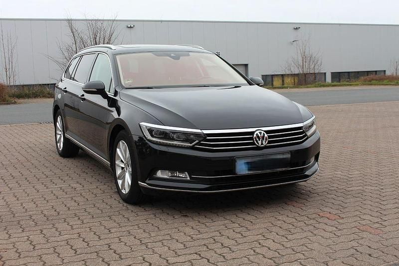 Gebraucht VW Passat Highline 150 PS (110 kW) 2018 Schwarz Kombi