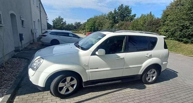 Weiß Gebraucht 2008 Ssangyong (KGM) Rexton SUV | 2.000 € (Superpreis) - Bild 1/4