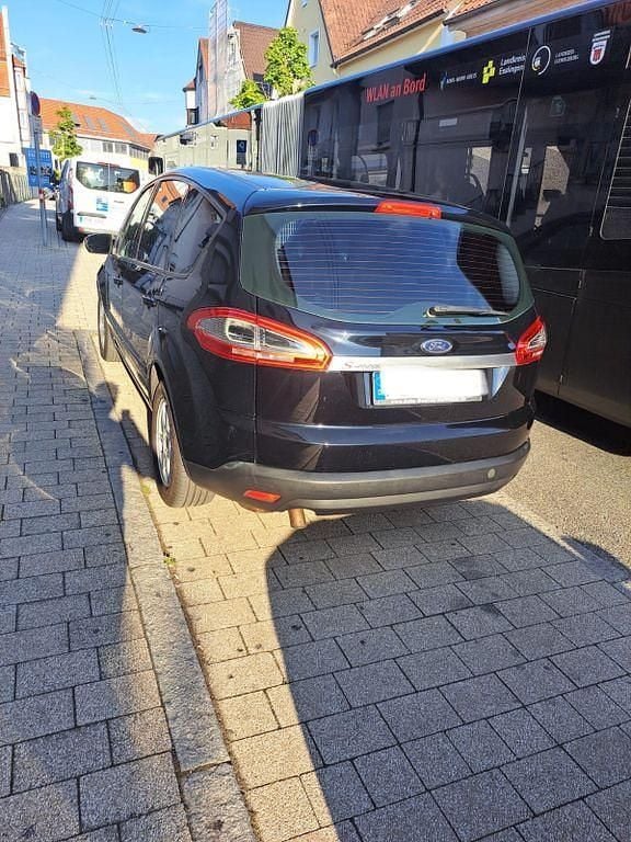 Gebraucht Ford S-MAX Trend 160 PS (117 kW) 2011 Van / Kleinbus