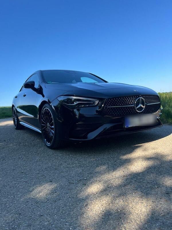 Schwarz Gebraucht 2023 Mercedes CLA200 Advanced Plus Coupé | 34.230 € (Guter Preis) - Bild 1/4