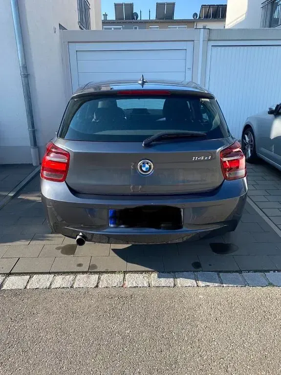 Gebraucht BMW 114 95 PS (69 kW) 2013 Grau Kleinwagen