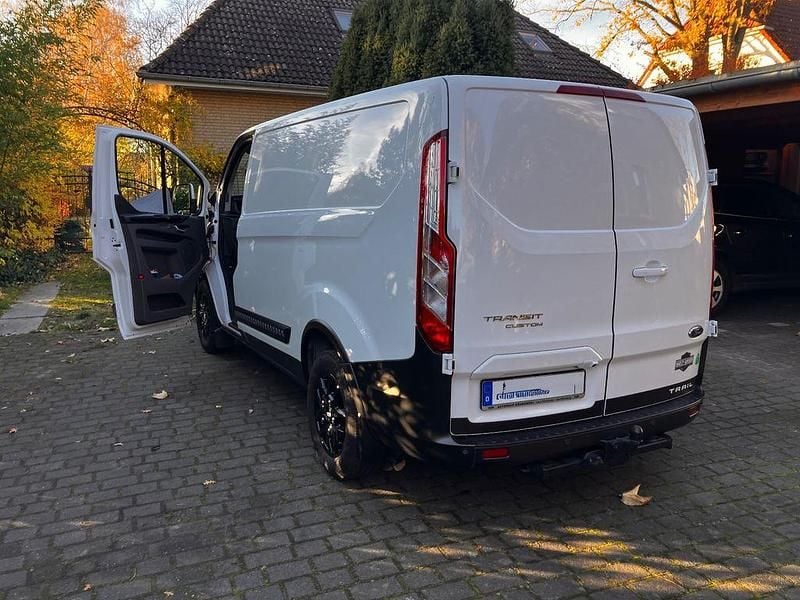 Gebraucht Ford Transit Custom 131 PS (96 kW) 2022 Weiß Van