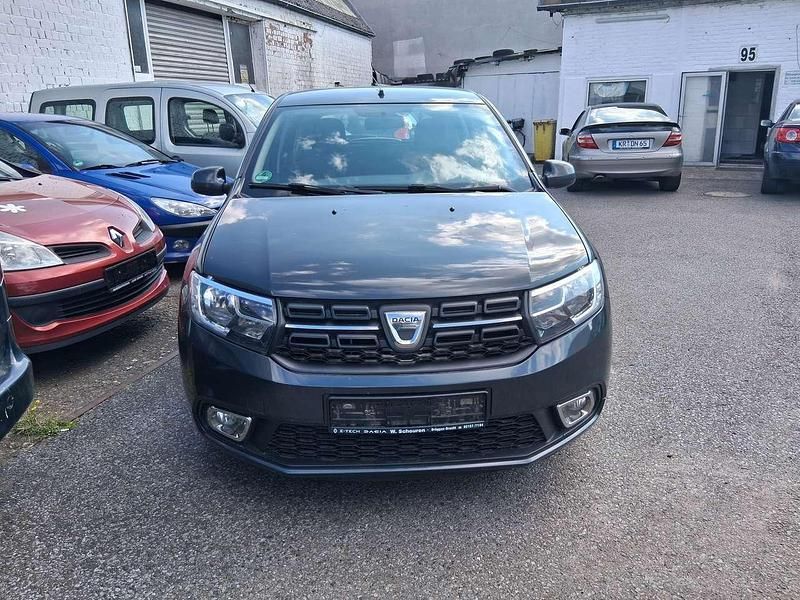 Grau Gebraucht 2018 Dacia Sandero Kleinwagen | 6.900 € (Fairer Preis) - Bild 1/4