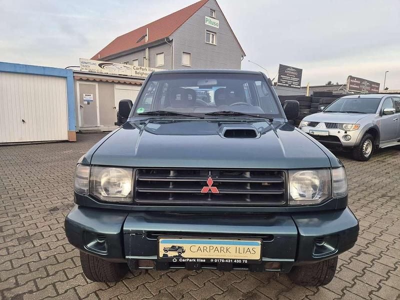 Gebraucht Mitsubishi Pajero 116 PS (85 kW) 2005 Patina grnn SUV