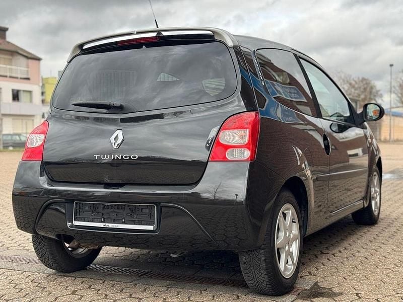 Gebraucht Renault Twingo Rip Curl 84 PS (61 kW) 2010 Schwarz Kleinwagen