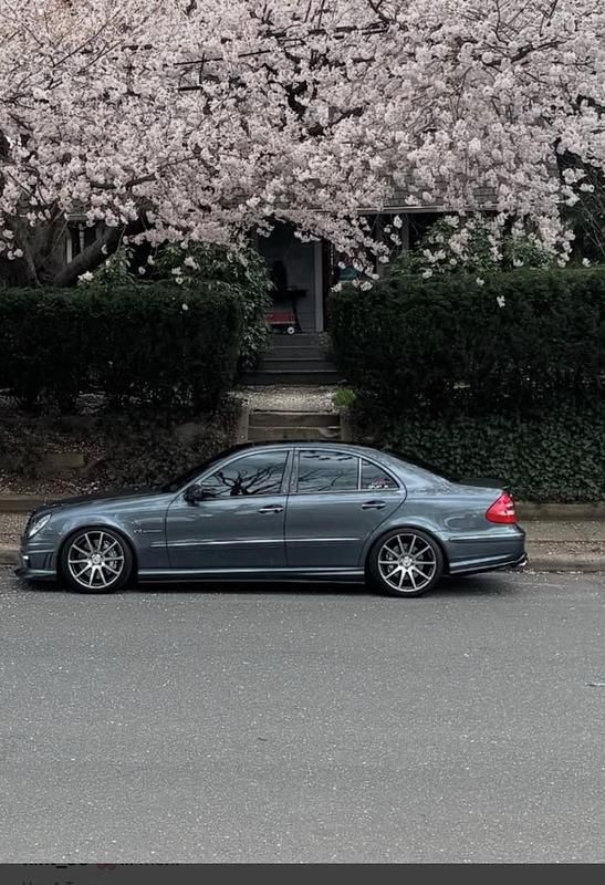 Grau Gebraucht 2005 Mercedes 350 Avantgarde Limousine | 17.000 € - Bild 1/4