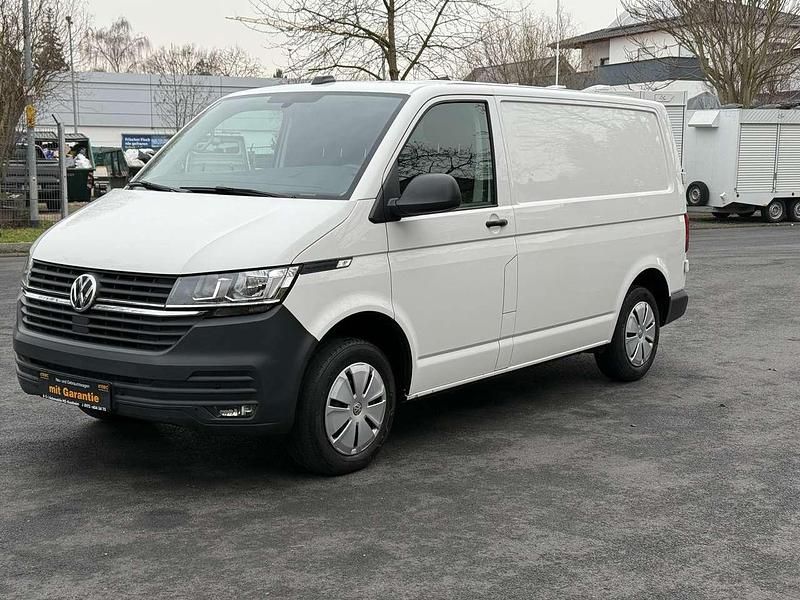 Gebraucht VW Transporter 150 PS (110 kW) 2022 Candyweiß Van