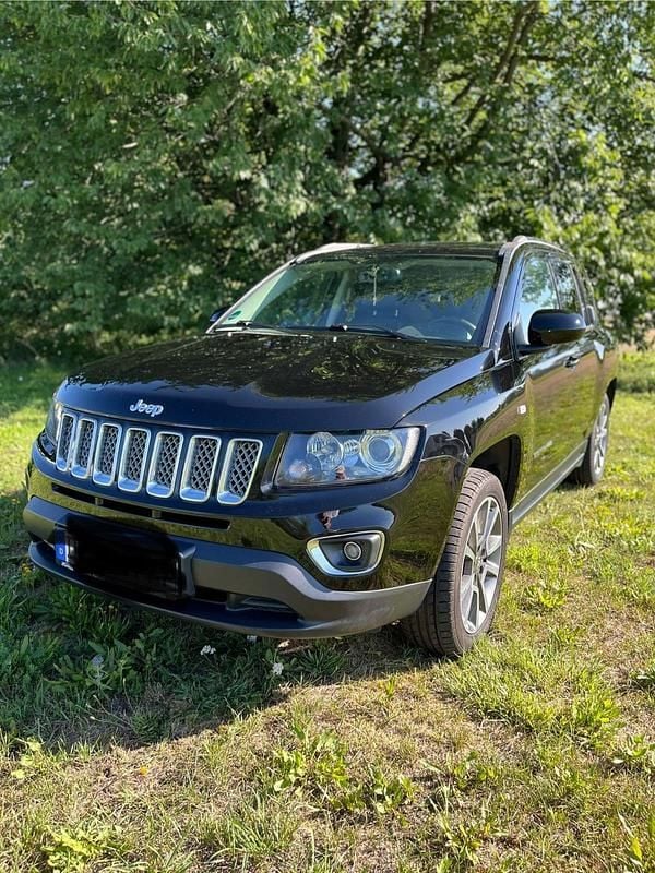 Schwarz Gebraucht 2015 Jeep Compass Limited SUV | 9.999 € (Fairer Preis) - Bild 1/4